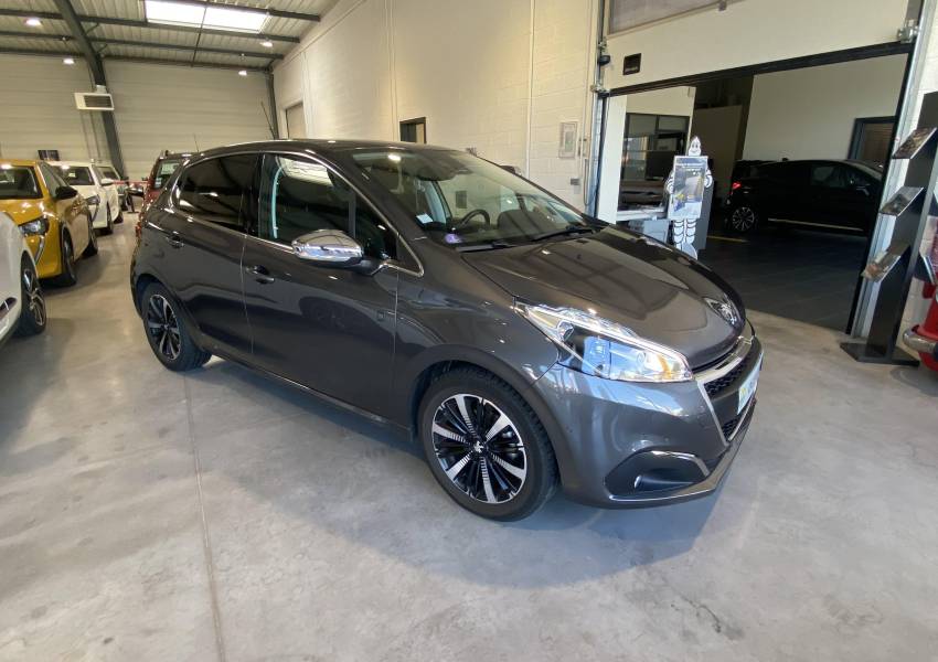 Peugeot 208 Puretech 110 S&S EAT6 TECH EDITION