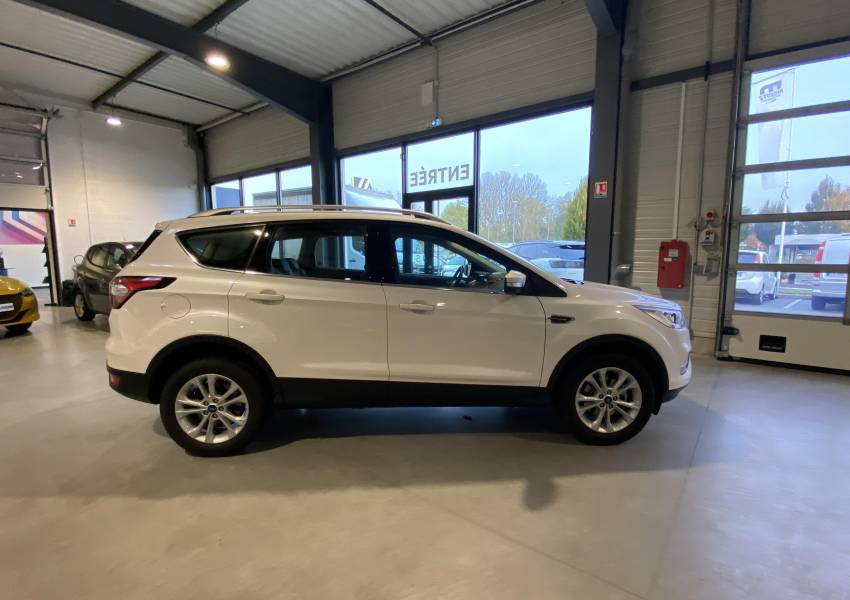 Ford Kuga (2) 1.5T ECOBOOST 150ch 2WD S/S TITANIUM