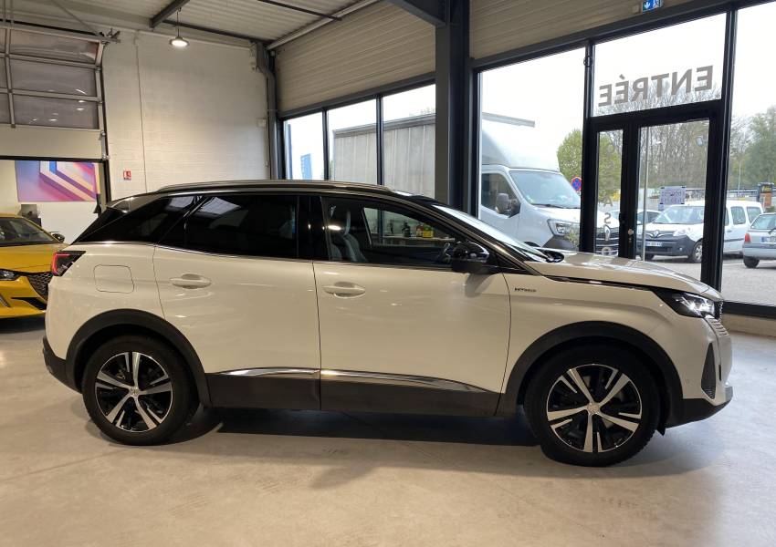 Peugeot 3008 (2) 1.6 HYBRID 225 E-EAT8 GT